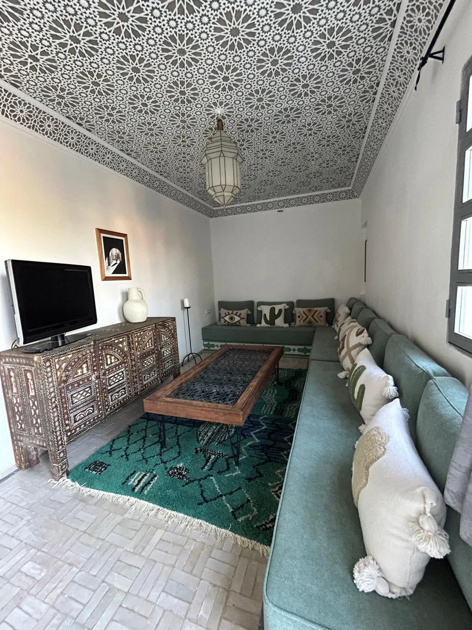 Dayaa Zitoune WhatsApp Image 2025 11 10 At 23.51.06 12